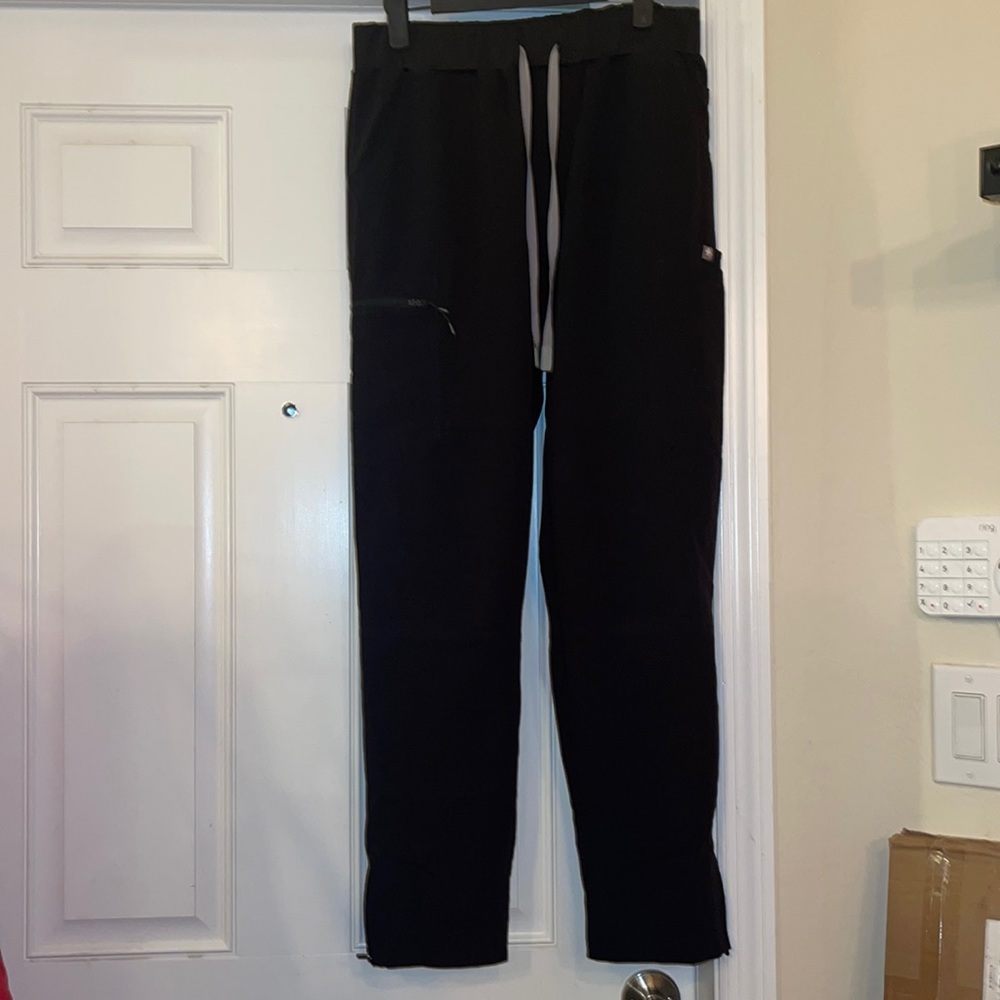 FIGS Scrubs pants